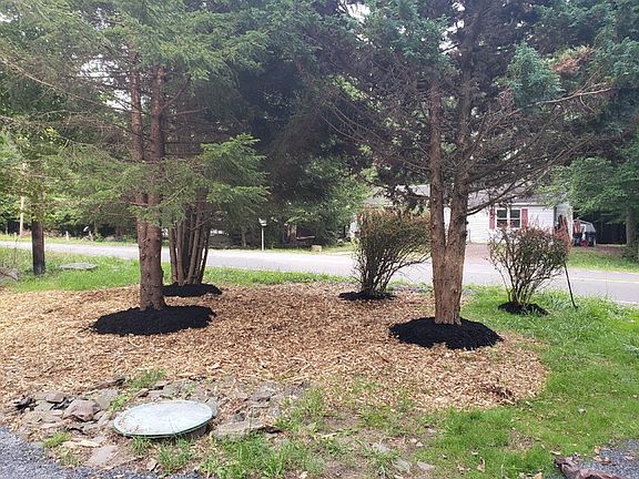 2nd image of 1047 Knollwood Dr