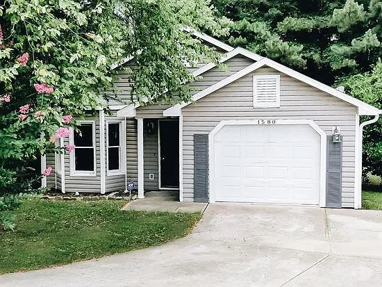 1580 Winnabow Dr — Photo 1