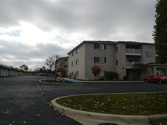 2nd image of 2021 W 75th Pl Unit 18