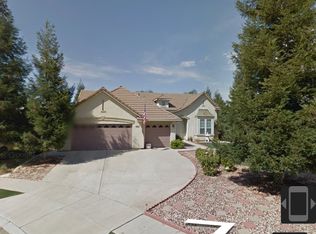 802 Carson Ave, Clovis, CA 93611