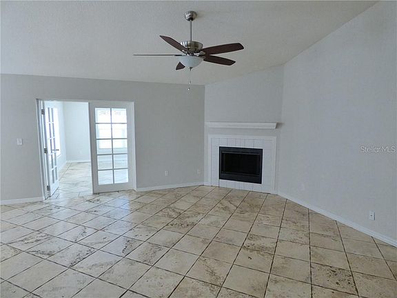 2nd image of 2699 Wright Ave
