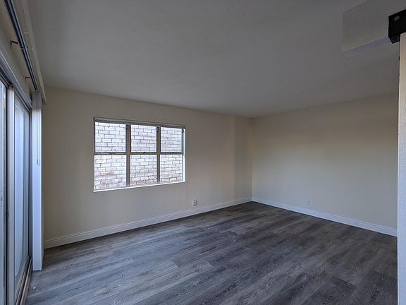 3rd image of 2563 Le Conte Ave #2563