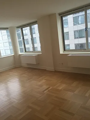 Rented by Windsor Property Management | media 8