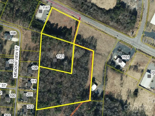 1121 N Green St, Morganton, NC 28655