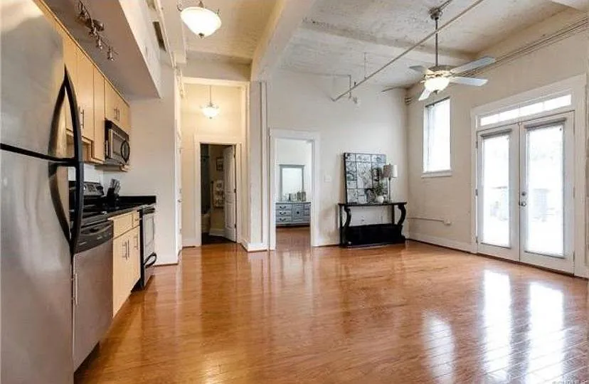 2 bed, 773 sqft, $1,850 — Photo 3