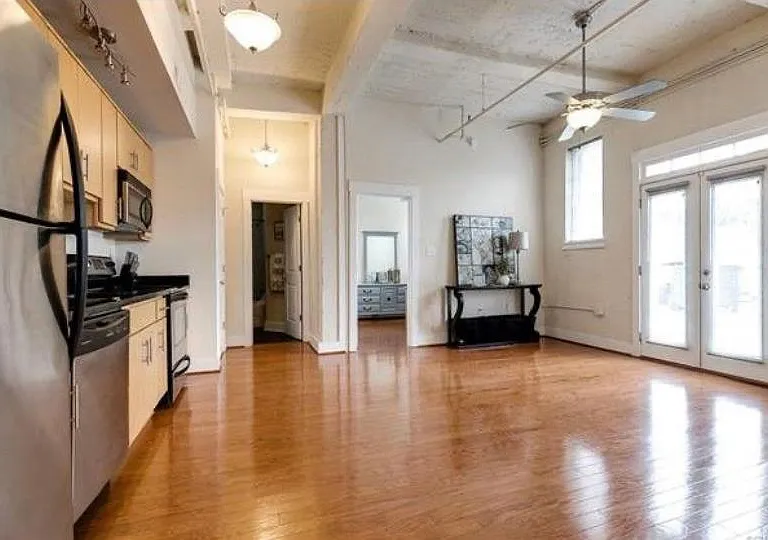 2318 Herbert Hamlet Aly #6 — Photo 3