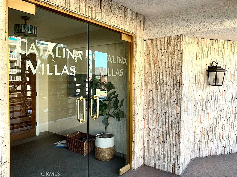 425 S Catalina Ave #4 — Photo 25