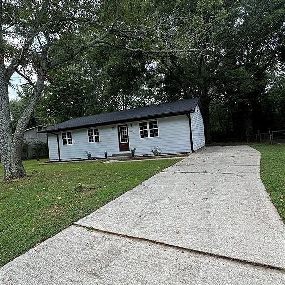 1729 W Austin Rd — Photo 1