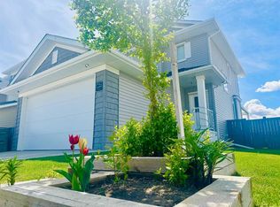 942 N Miners Blvd W, Lethbridge, AB T1J 5S6