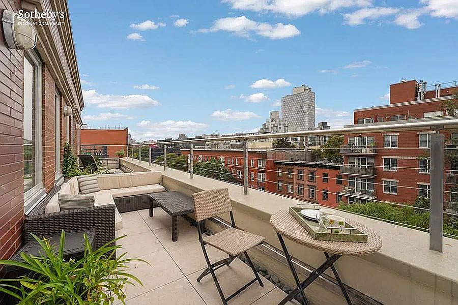 1st image of 483 Washington Ave APT 6A