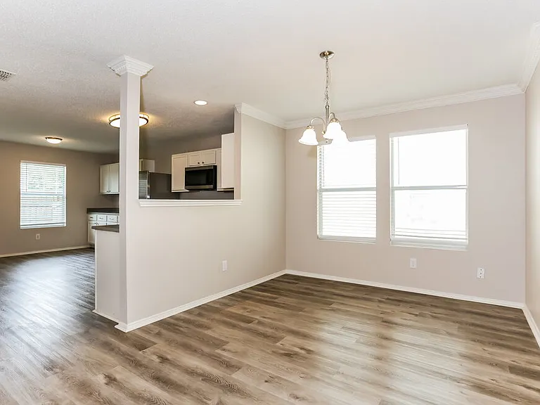 2365 White Pine Dr — Photo 7