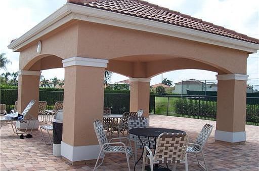 Home For Sale In Sweetwater