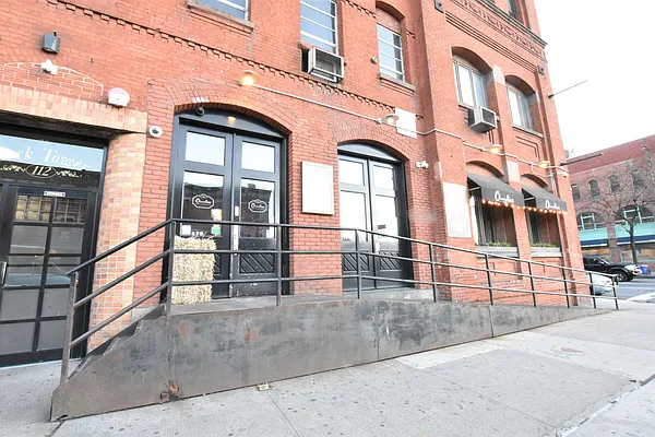 Rented by Clove Realty LLC | media 16