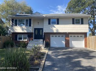 1421 Mossbank Rd, Point Pleasant Beach, NJ 08742