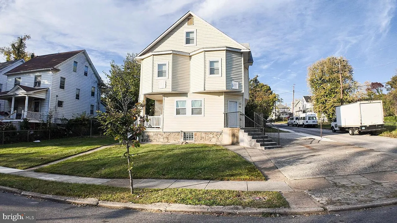 2 bed, 1000 sqft, $1,400 — Photo 1