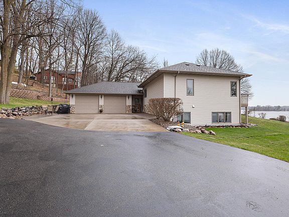 5th image of 30544 Birch Acres Rd