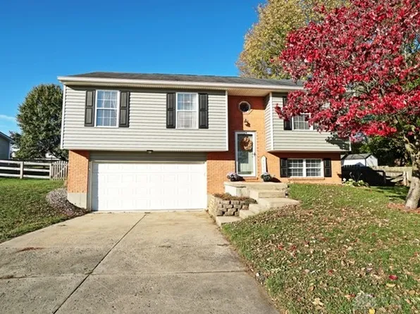 319 Ridgeview Ln, Monroe, OH 45050