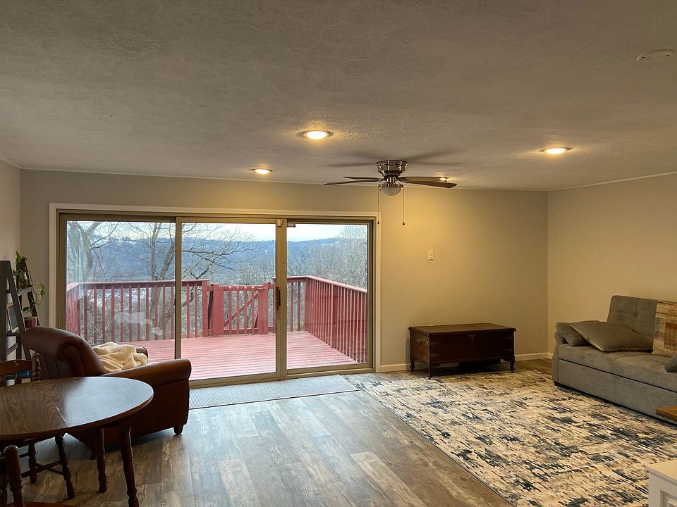 Second living space (just off the kitchen) on the first floor