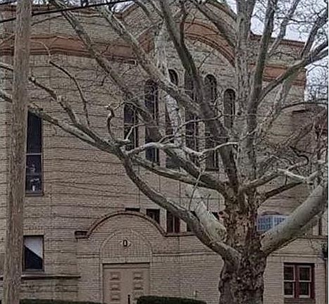 4th image of 908 Highland Ave