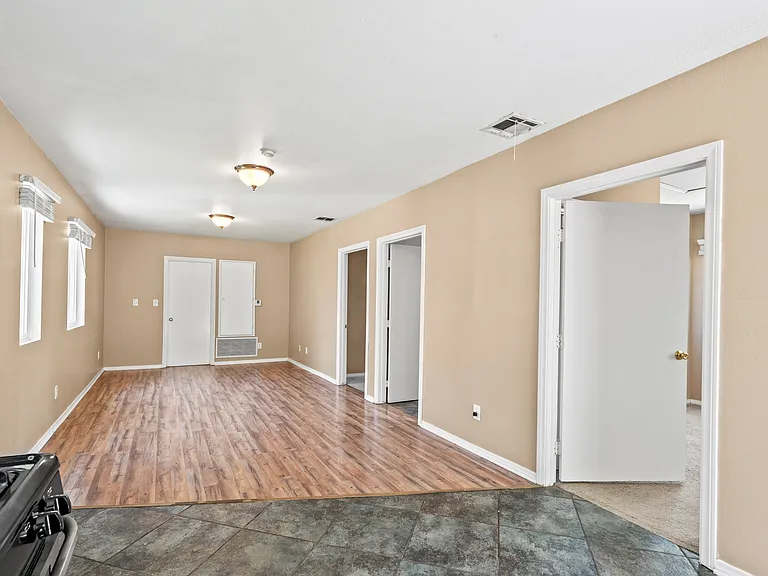 1430 Sinaloa Rd #B — Photo 3
