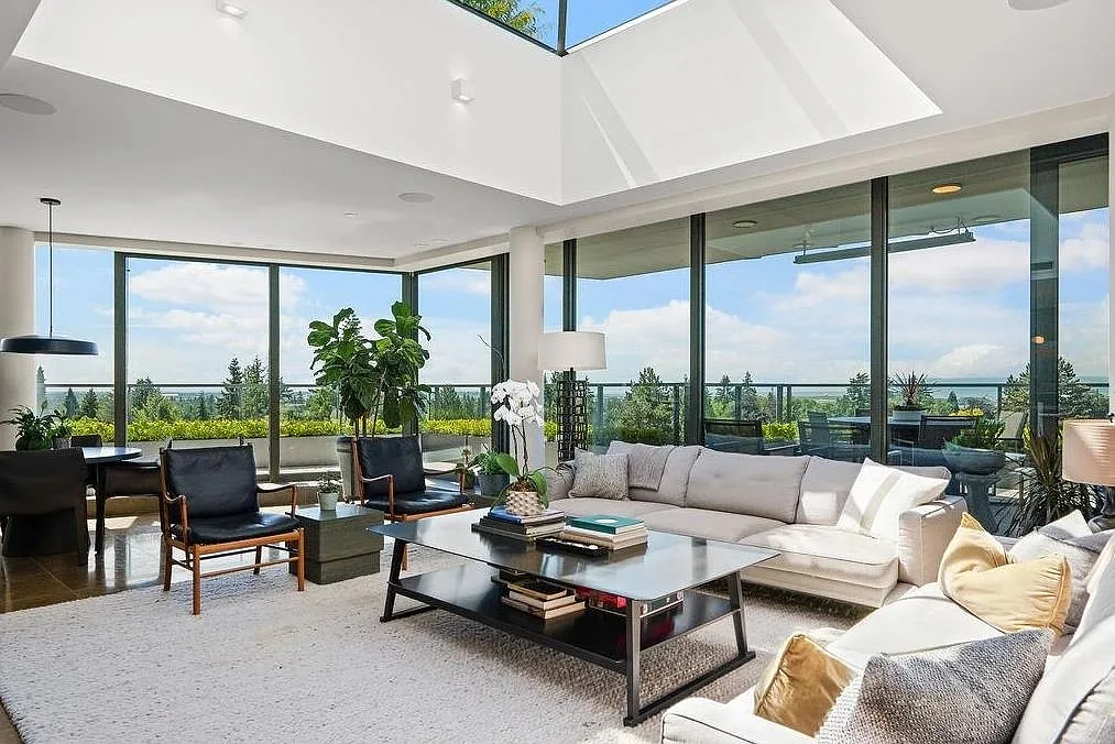 2 bed, 3500 sqft, $13,000 — Photo 2