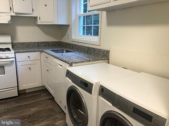 4th image of 448 Greenbrier Ct Unit 448