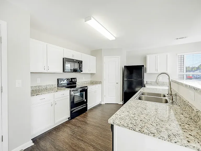 209 Kirkside Dr — Photo 6