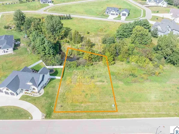 104 Butler Falls Rd, Mankato, MN 56001