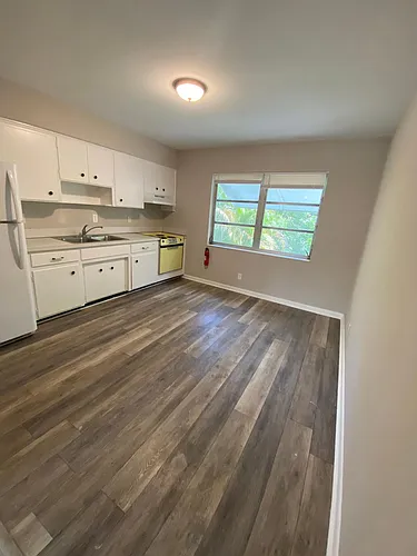 612 Prosperity Farms Rd #2 Photo 1