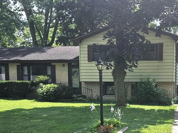 6281 Venus Ave, Portage, IN 46368