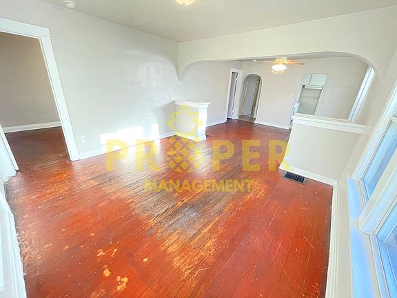 2nd image of 320 Lorenz Ave
