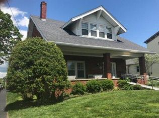 204 W Maple Ave, Lancaster, KY 40444