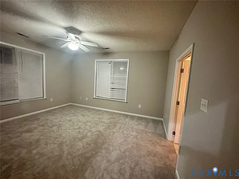 5442 Fuller Dr — Photo 18