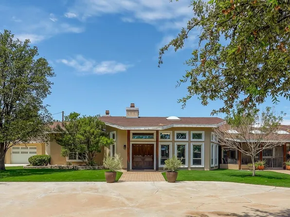 1115 Country Club Rd, Santa Teresa, NM 88008