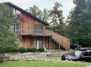 1070 Alpine Dr, Sevierville, TN 37876