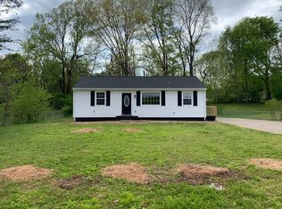 864 Fortoria Dr, Clarksville, TN 37042