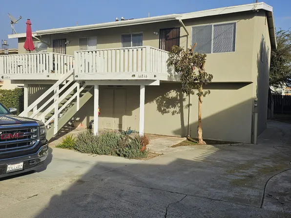 16814 Hoskins Ln, Huntington Beach, CA 92649