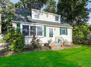 68 Herod Point Rd, Wading River, NY 11792