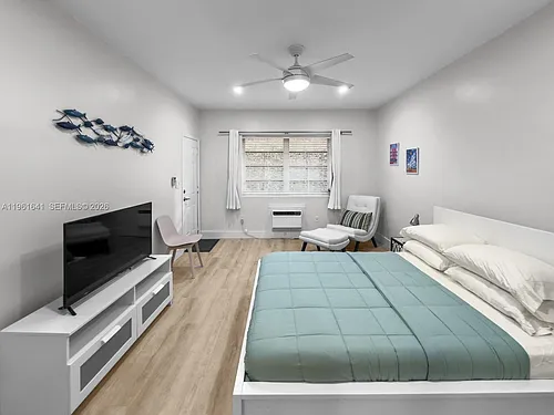 1227 Euclid Ave #5 Photo 1