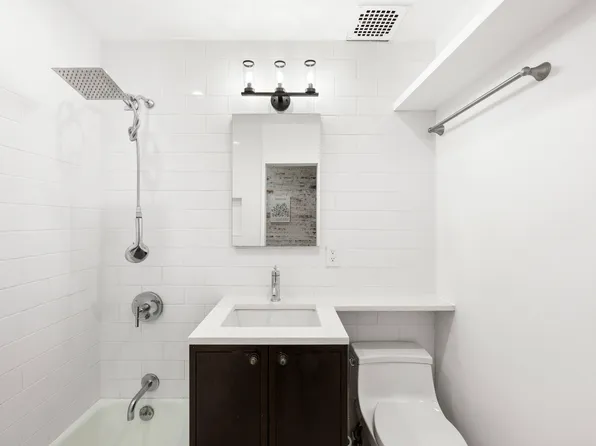 221 West 21st Street 1A image 11 of 12