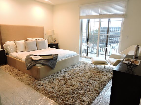 4th image of 8417 Blackburn Ave #3B-3Ba