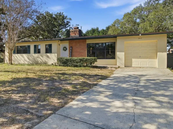 1411 Crest Dr, Titusville, FL 32780