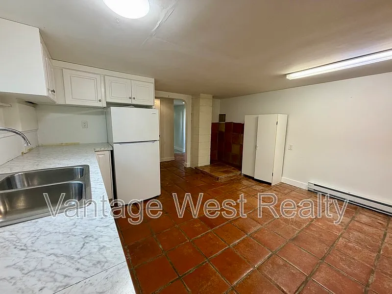 2 bed, 1.0 bath, 800 sqft, $1,475 — Photo 4