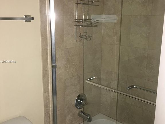 5th image of 3527 NE 168th St APT 301