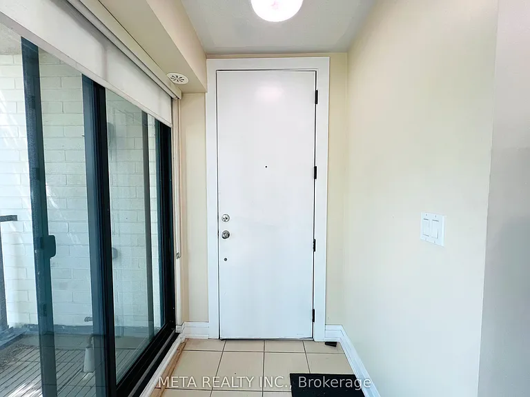138 Widdicombe Hill Blvd #701 — Photo 23