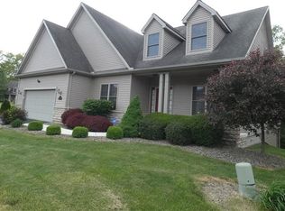 2425 Pebble Creek Ct, Hermitage, PA