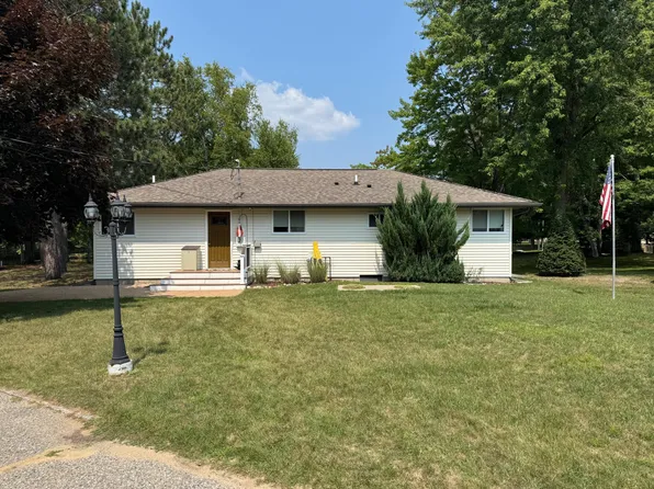 106 Wavewood Ct, Prudenville, MI 48651