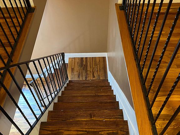 3rd image of 512 Delafield Ave Floor 2