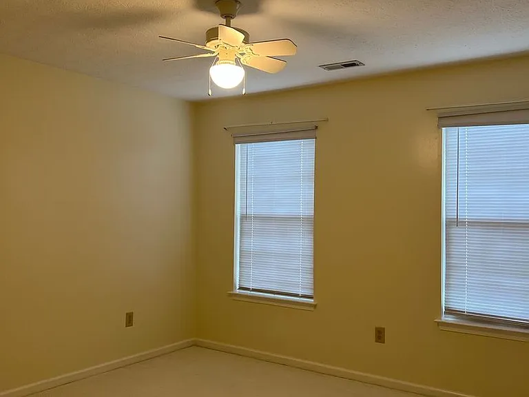 110 Bugle Ct — Photo 20