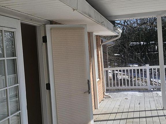 4th image of 5552 Lamplighter Dr